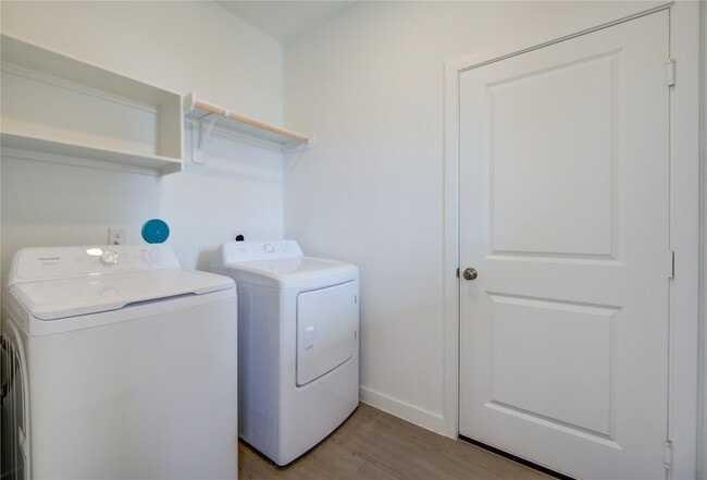 Building Photo - 1047 Blue Stone Dr