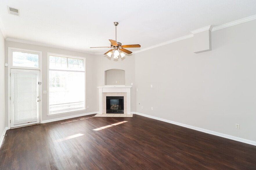 Building Photo - 1225 Bridgewater Rd