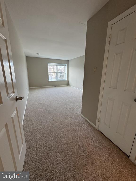 Building Photo - 25 Sequoia Dr