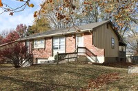 Building Photo - COMING SOON! Beautiful 3 Bedroom Home in N...