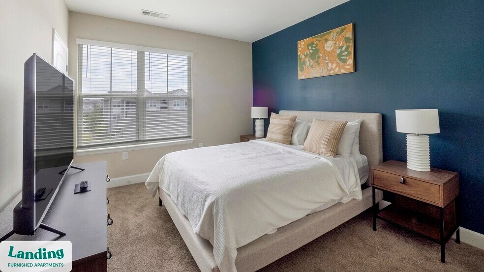 Building Photo - 195 N Creek Dr