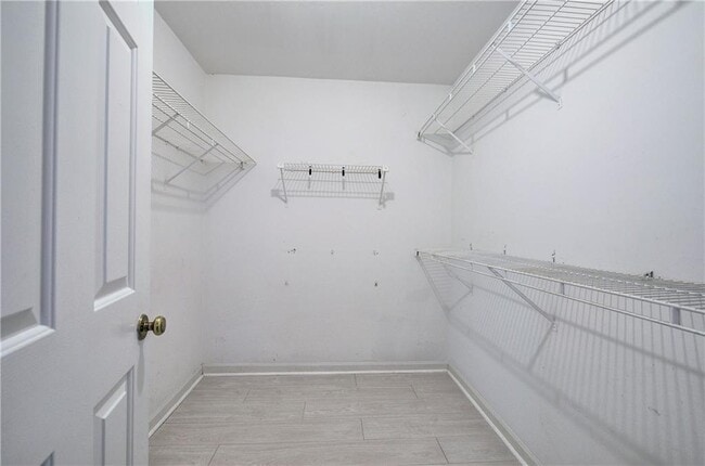 Building Photo - 1252 Minhinette Dr