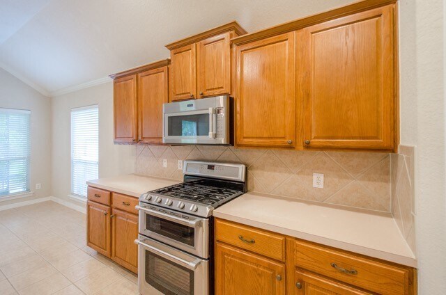 Building Photo - 21427 Willow Glade Dr