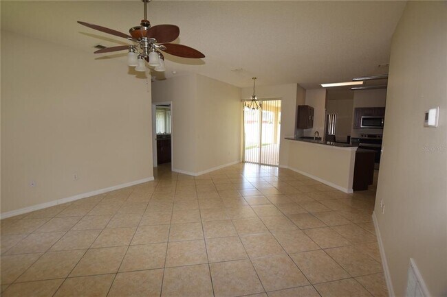 Building Photo - 510 Bromley Ct