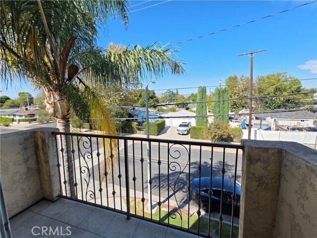 Building Photo - 18338 Rayen St