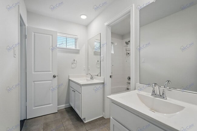 Building Photo - 1814 Cedar Orchid Way