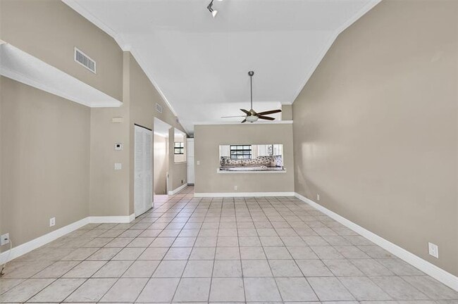 Building Photo - 1410 Congressional Way