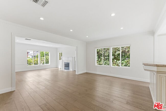 Building Photo - 1532 Glendon Ave