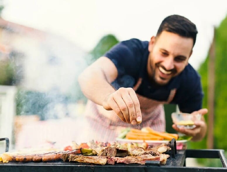 Barbeque all seasons - 955 25th St NW