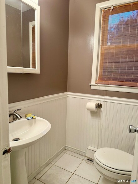 Building Photo - 480 Radmere Rd