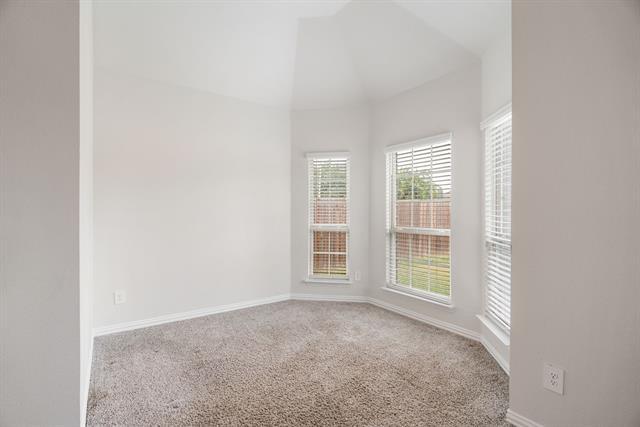 Building Photo - 112 Basswood Dr