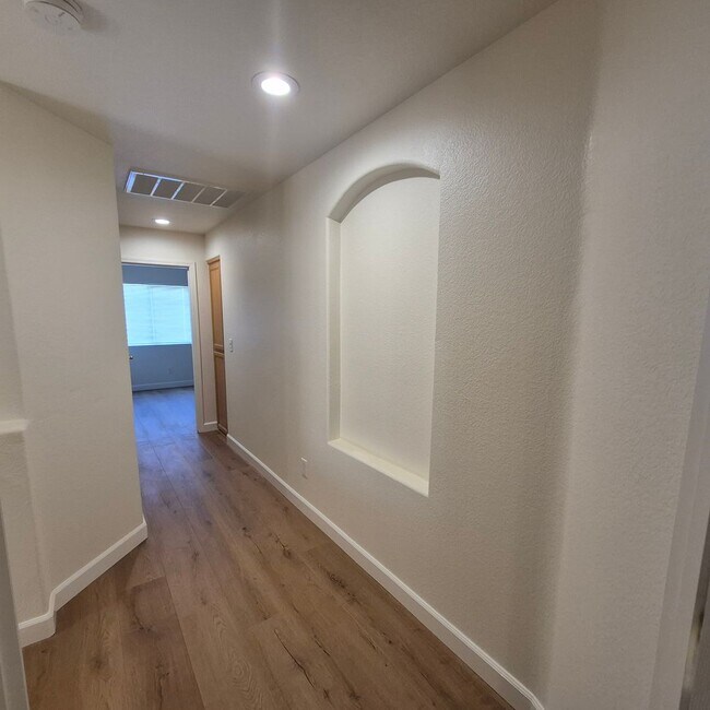 Building Photo - 5317 Buckwood Way