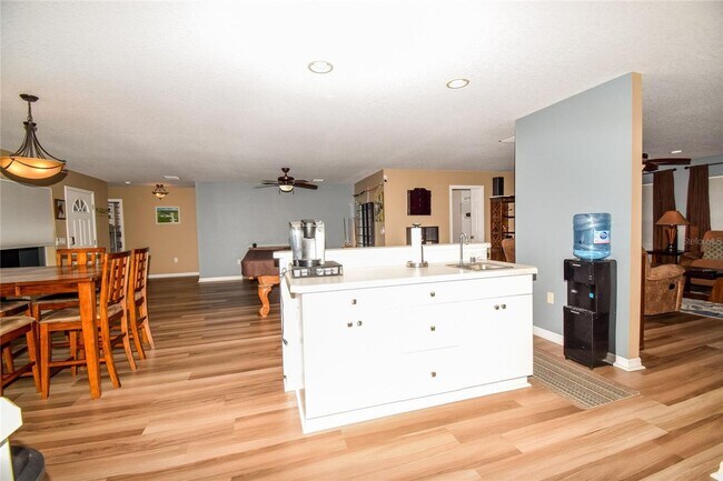 Building Photo - farm home