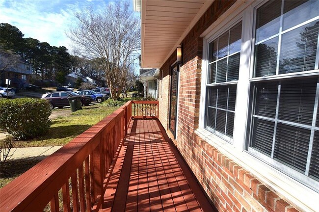 Building Photo - 2085 Sand Wedge Cir