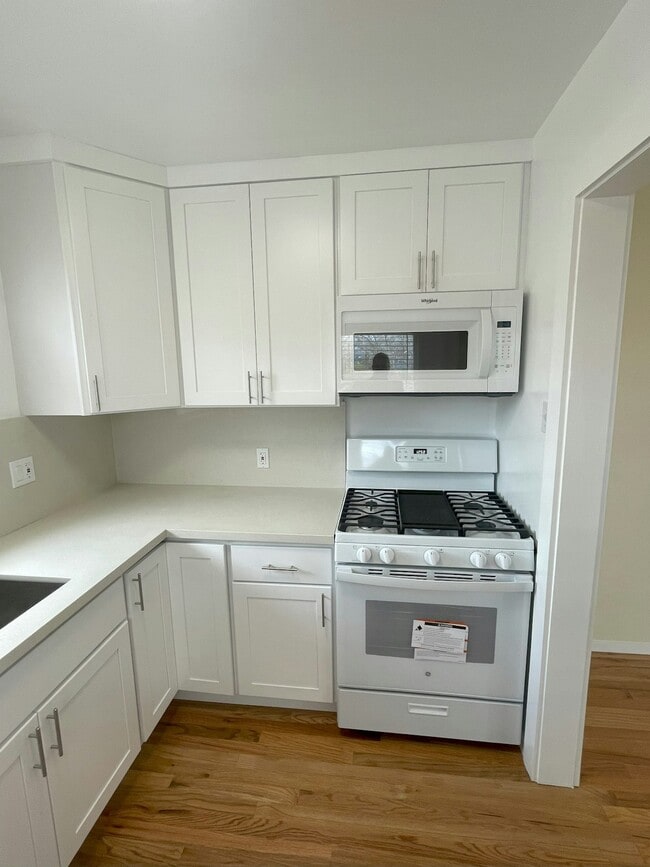 Building Photo - 767 N 2nd St