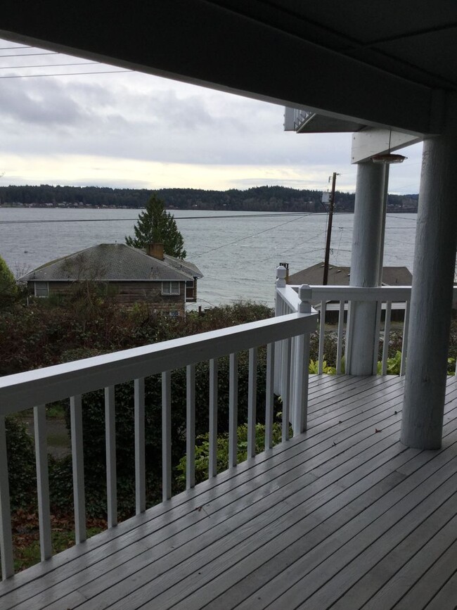 Building Photo - Water view 4 plex close to Silverdale and ...