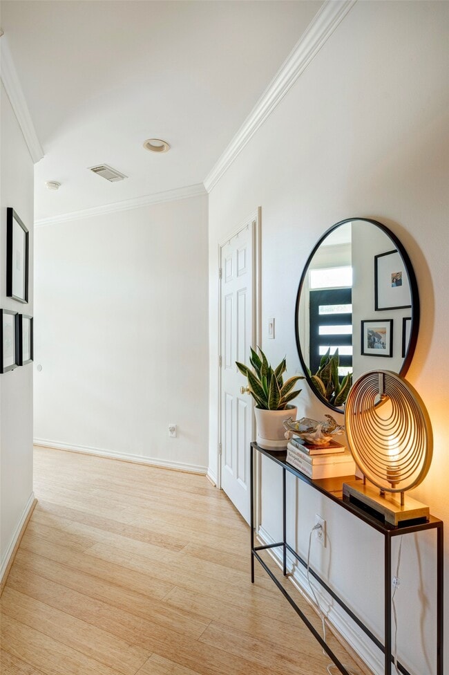 Building Photo - 5014 Mellon St