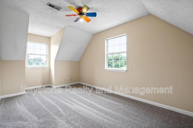 Building Photo - 2080 Carneal Ln