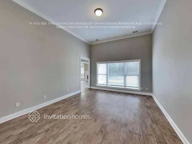 Building Photo - 1135 Rowanshyre Cir