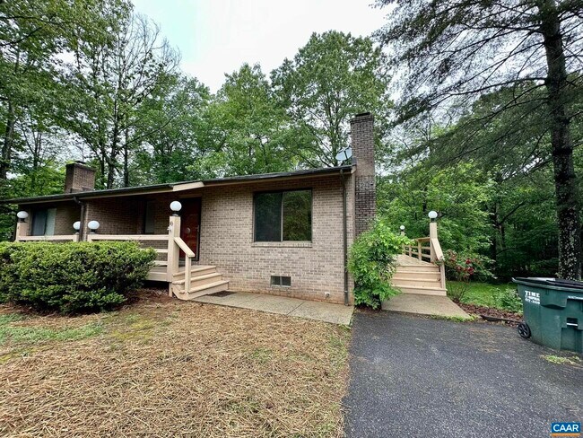 Building Photo - 143 Lake Saponi Dr