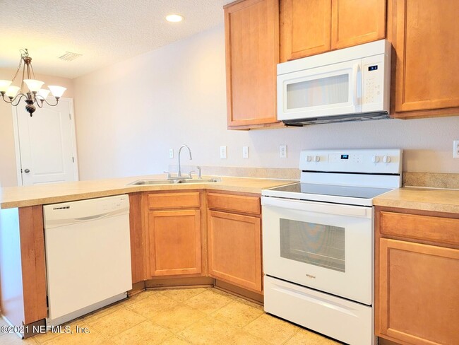 Building Photo - 415 Cabernet Pl