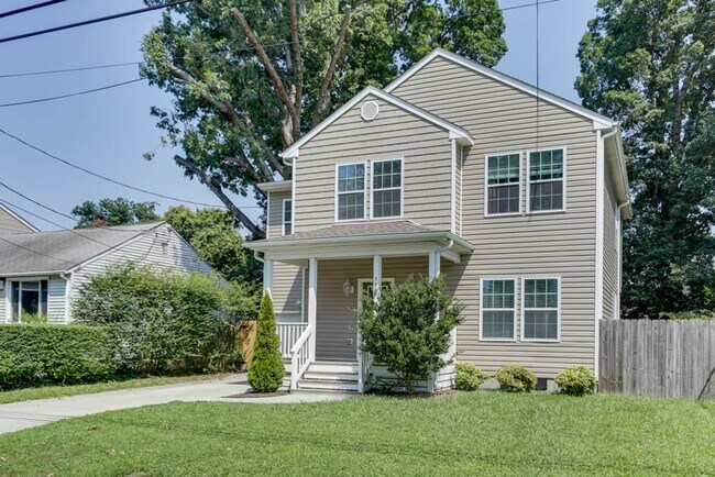 Building Photo - Beautiful Home For Rent in Ocean View!