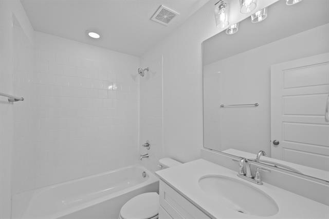 Building Photo - 307 Athenia Dr