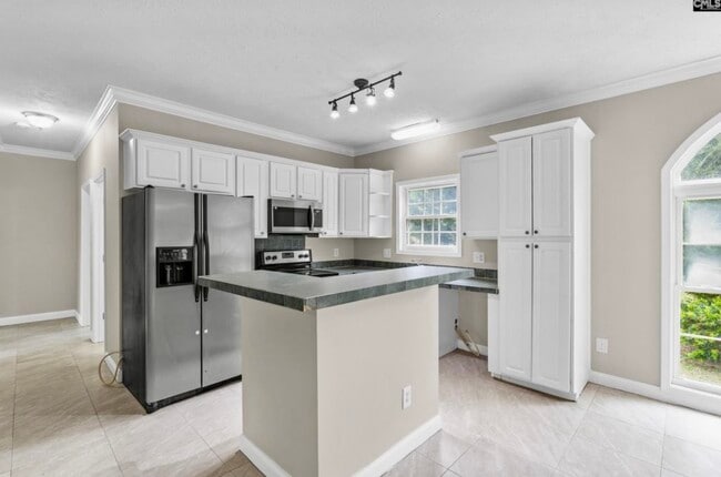 Building Photo - 4018 Mineral Springs Rd