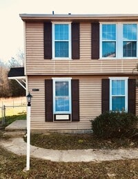 Building Photo - King George Spacious 2 Bedroom End Unit Townhouse