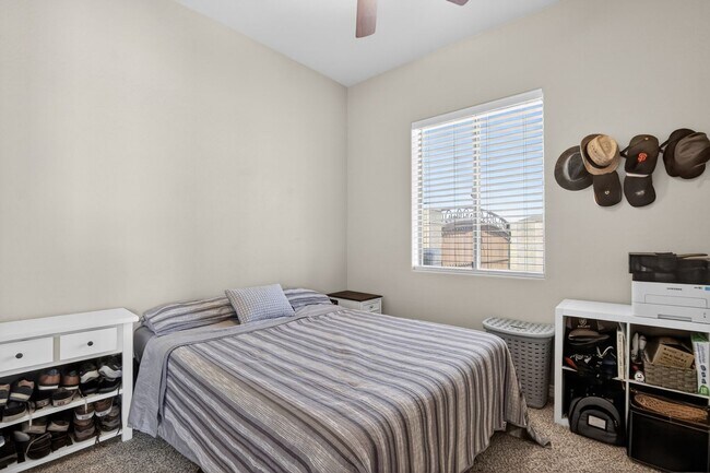 Building Photo - Luxury Meets Country Charm: Custom 5BR Home on Acreage in San Tan Valley