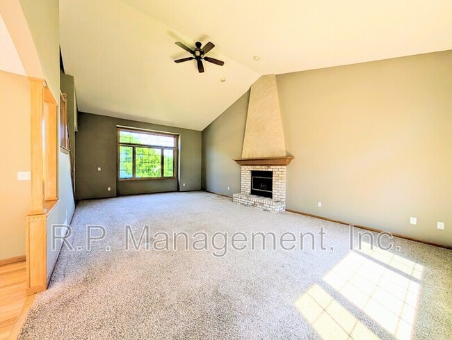 Building Photo - 9293 Preserve Trail