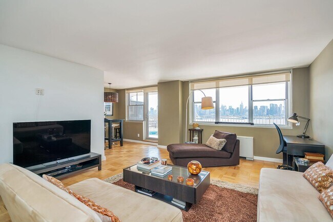 Building Photo - 6040 JFK Blvd E