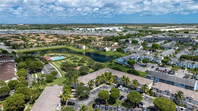 Building Photo - 2229 SE 25th Ave