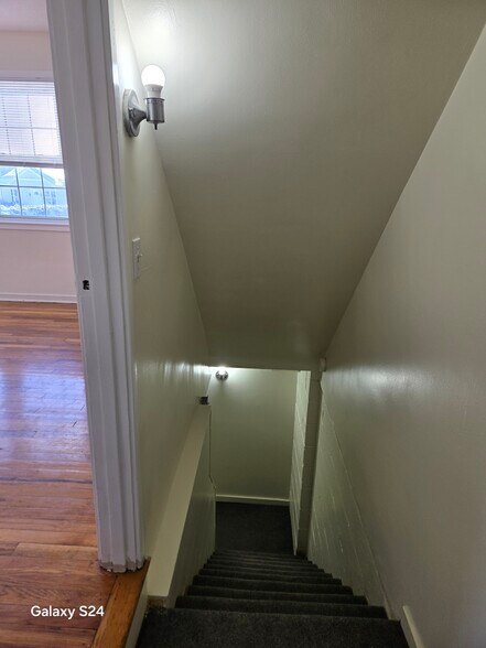 Building Photo - 94 Cortland Cir