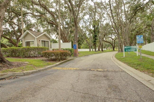 Building Photo - 8530 Alexandra Arbor Ln