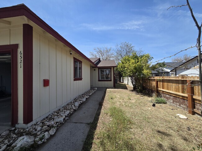Building Photo - 6521 Flower St