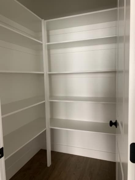 Building Photo - 6103 Farmstead Ave