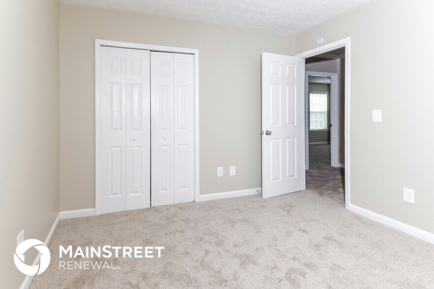 Building Photo - 1496 Paladin Ct