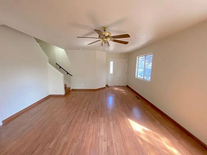 Building Photo - 3081 S Cottage Dr