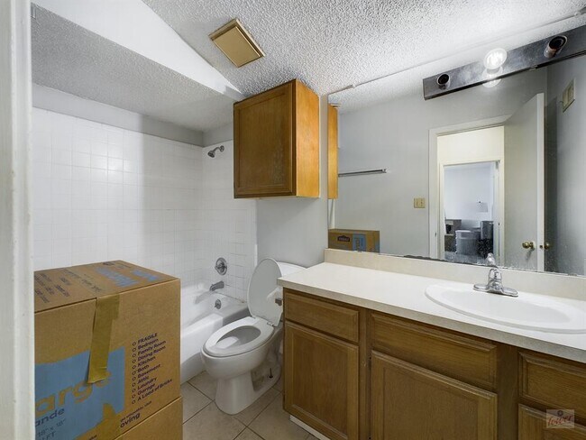Building Photo - 2110 Rio Grande St