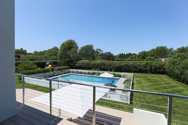 Building Photo - 117 Erica's Ln