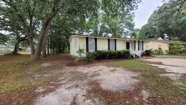 Building Photo - 308 Forrestal Ln