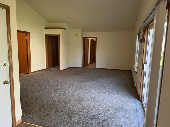 Building Photo - 1105 Heritage Ct