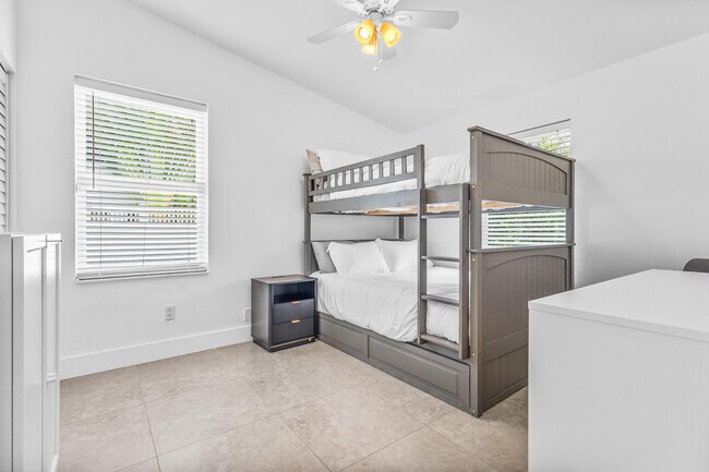 Building Photo - 2678 Marathon Ln