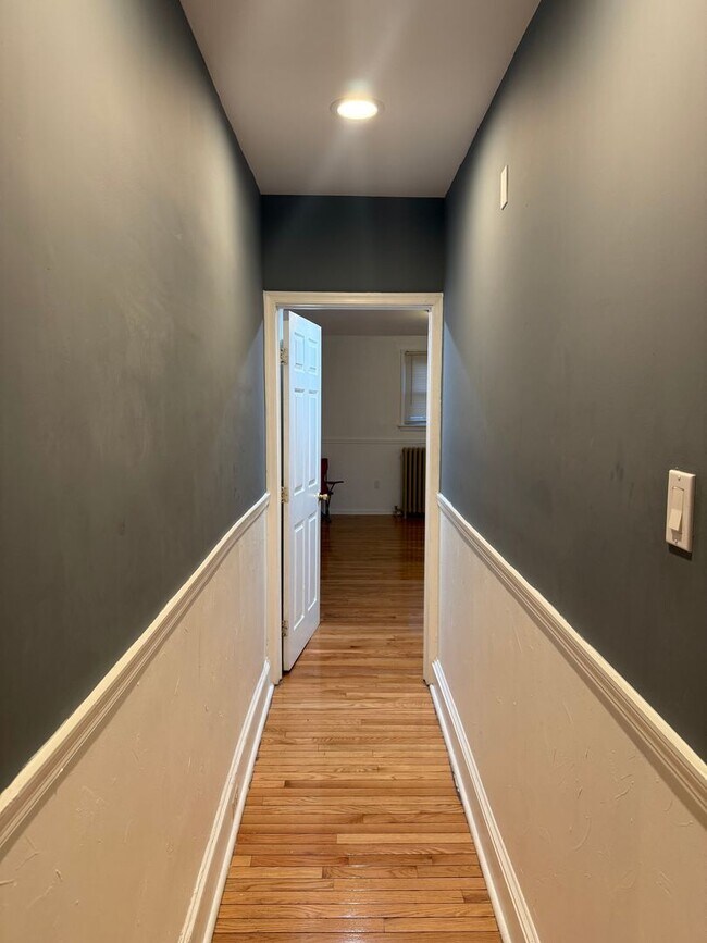 Building Photo - High_1368