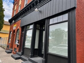Building Photo - 111-115-115 Lyell Ave