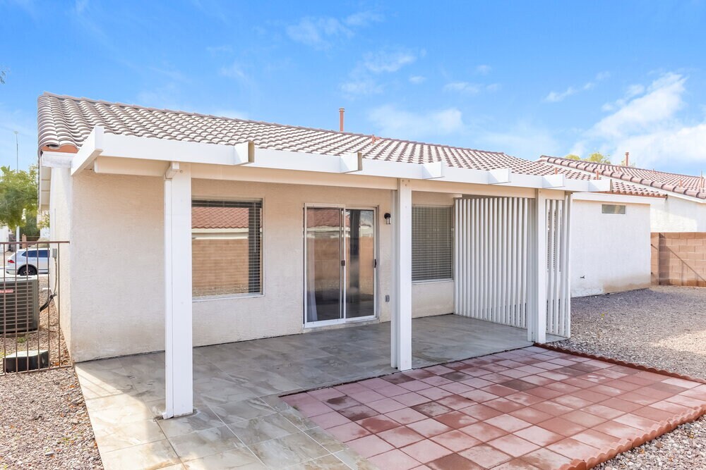 Building Photo - 3118 Flower Garden Ct