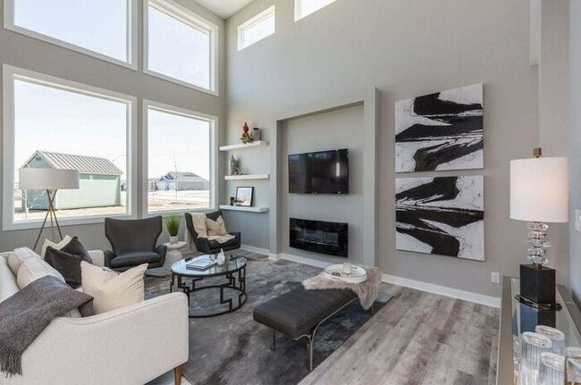 Building Photo - 1417 NE Mockingbird