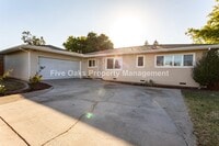 Building Photo - 155 Glenn Dr