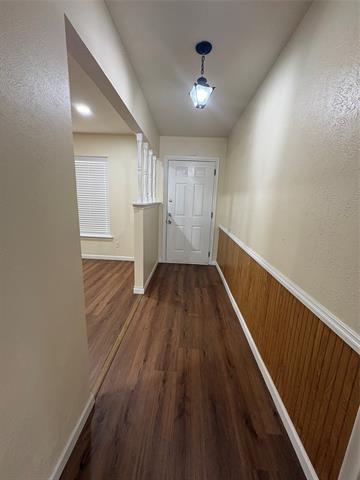 Building Photo - 615 Oak Forest Dr